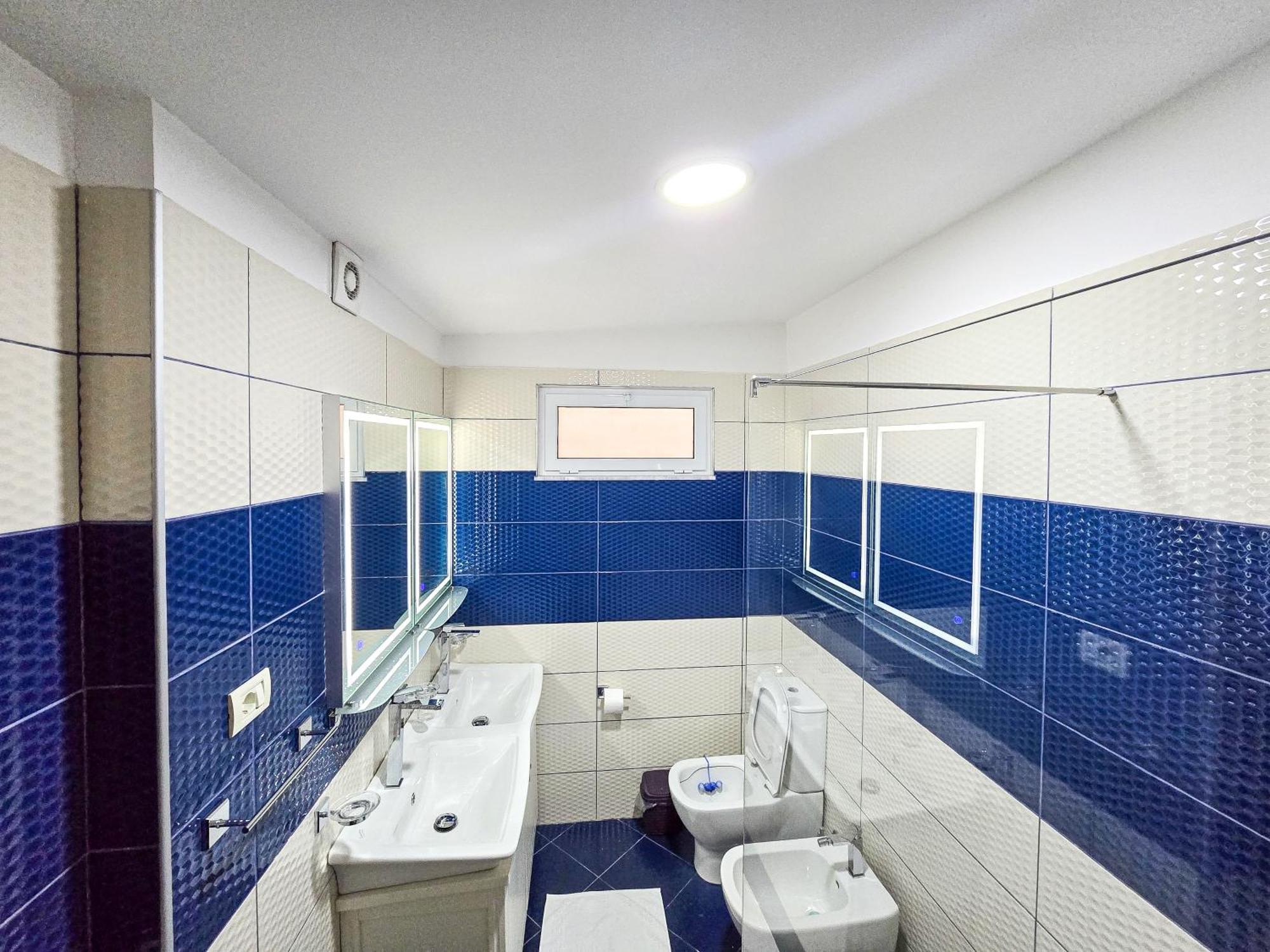 Lake Park 2Br Apartment Тирана Екстериор снимка