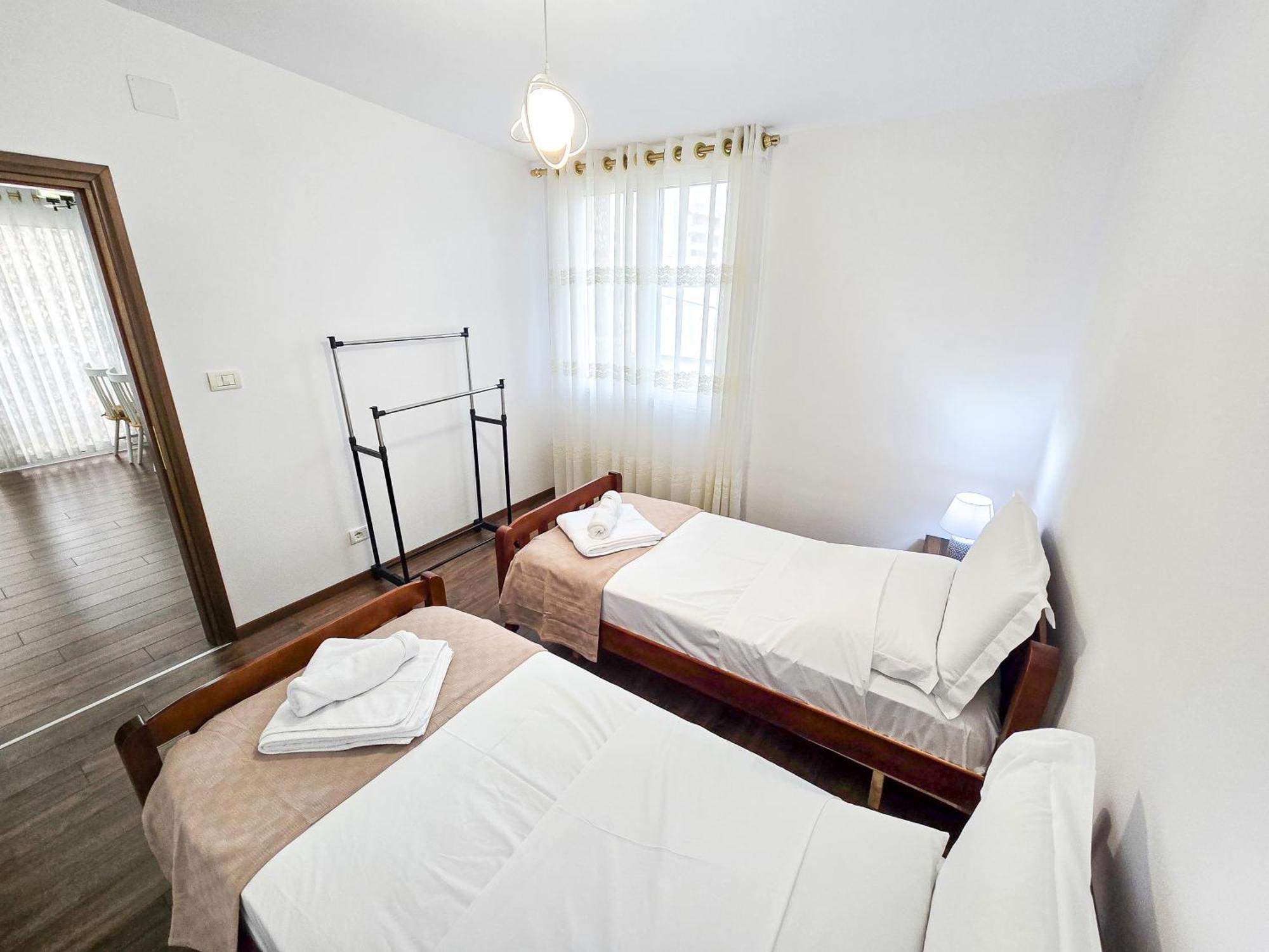 Lake Park 2Br Apartment Тирана Екстериор снимка