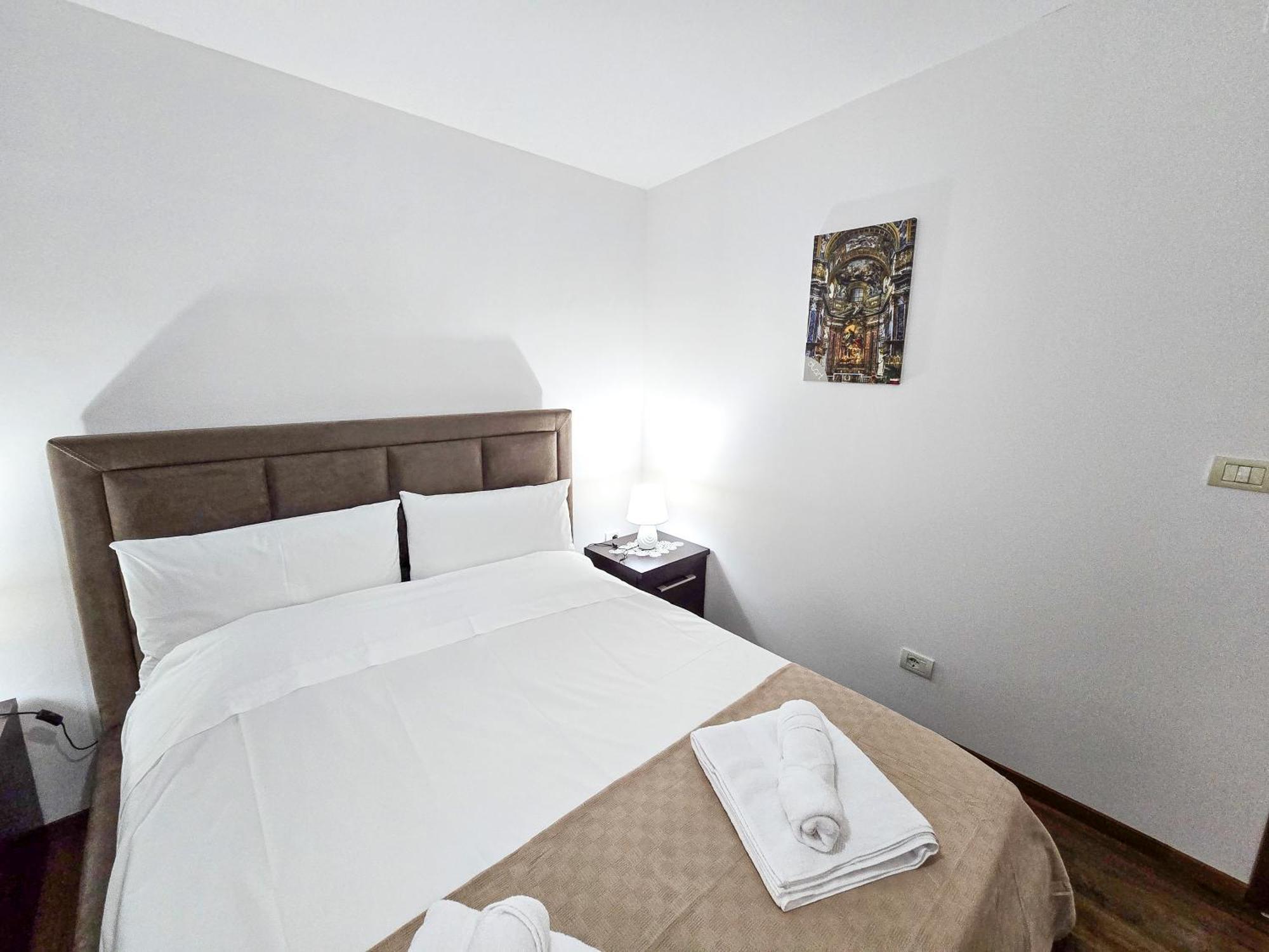 Lake Park 2Br Apartment Тирана Екстериор снимка